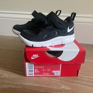 New Nikes Children’s 6